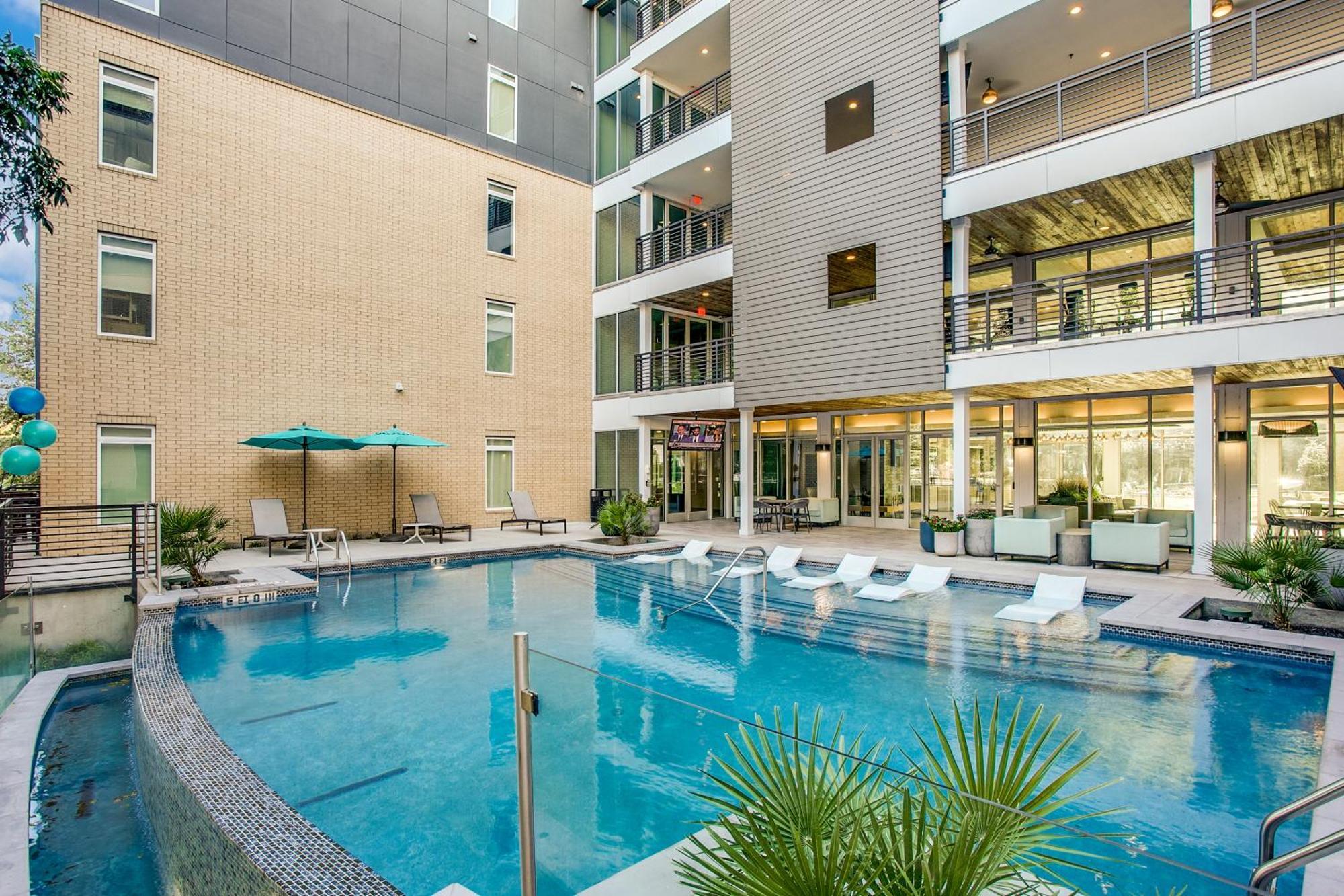 Lush Downtown Condo On Riverwalk W King Ste, Free Parking, Pet Friendly, Centrally Located On Riverwalk San Antonio Exteriör bild
