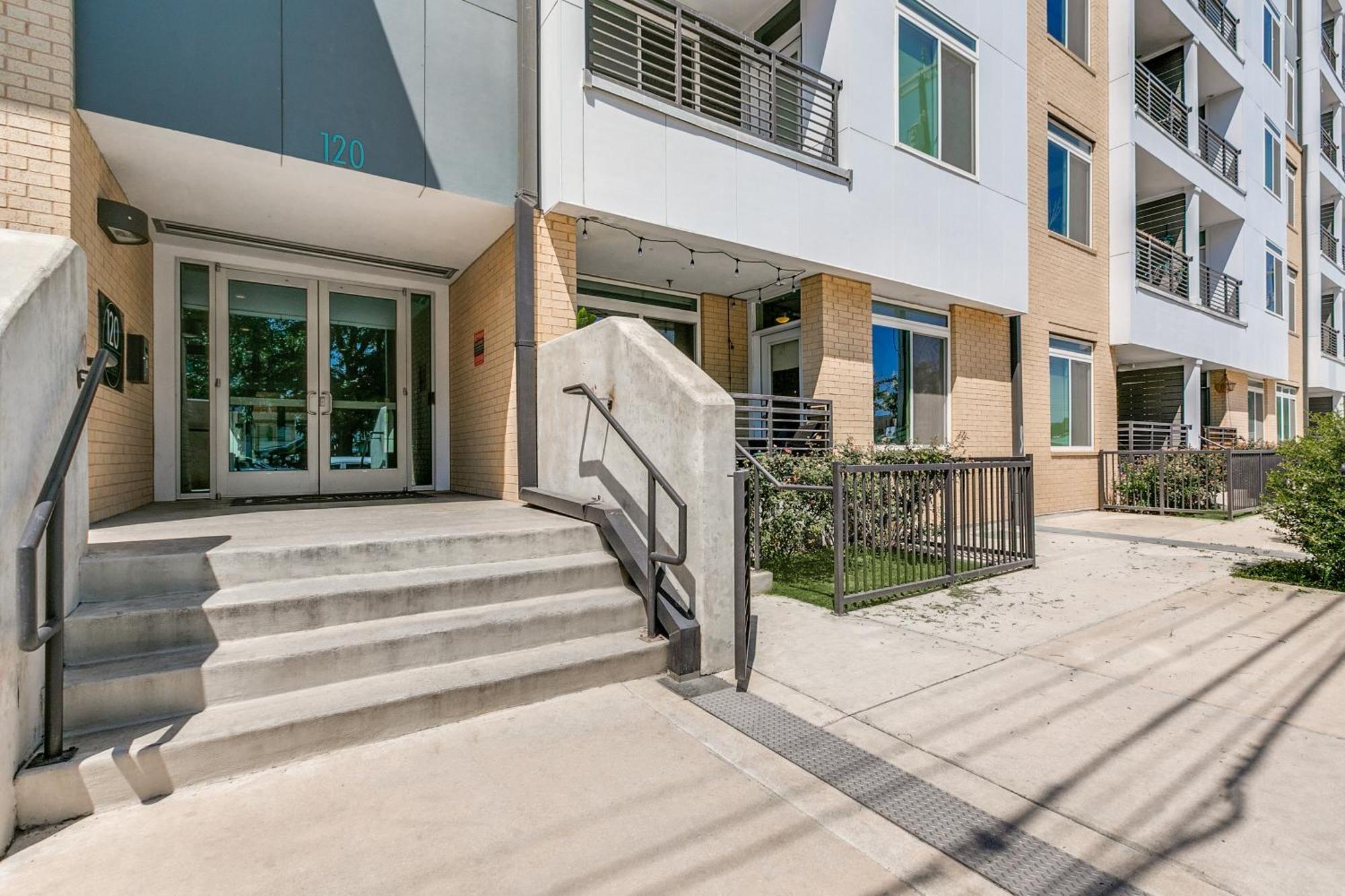 Lush Downtown Condo On Riverwalk W King Ste, Free Parking, Pet Friendly, Centrally Located On Riverwalk San Antonio Exteriör bild