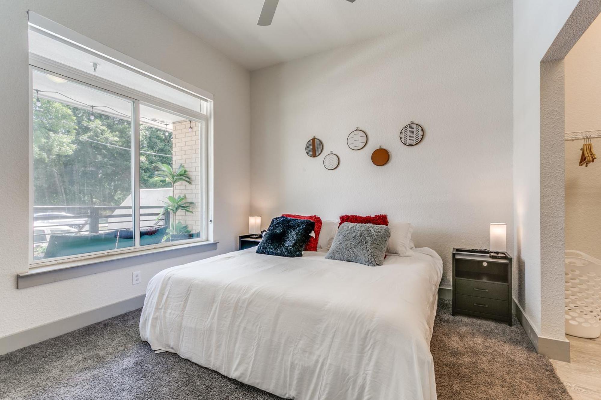 Lush Downtown Condo On Riverwalk W King Ste, Free Parking, Pet Friendly, Centrally Located On Riverwalk San Antonio Exteriör bild